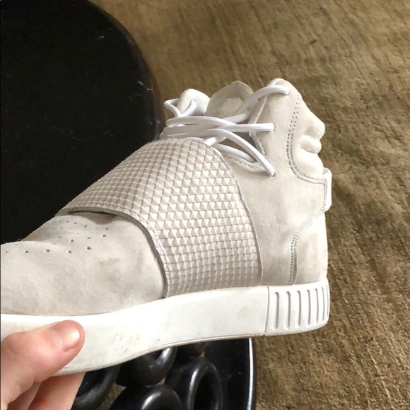 adidas shoes - Picture 2 of 4